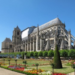 Cathédrale de Bourges - Tour et crypte